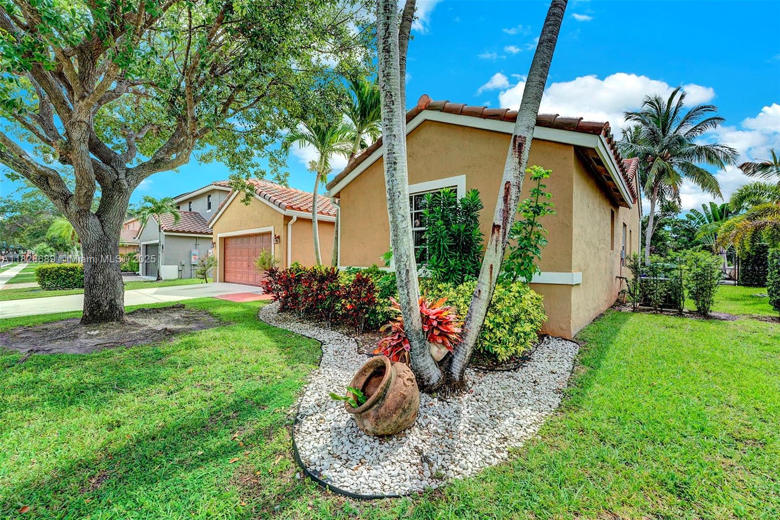 275 SW 198th Ter