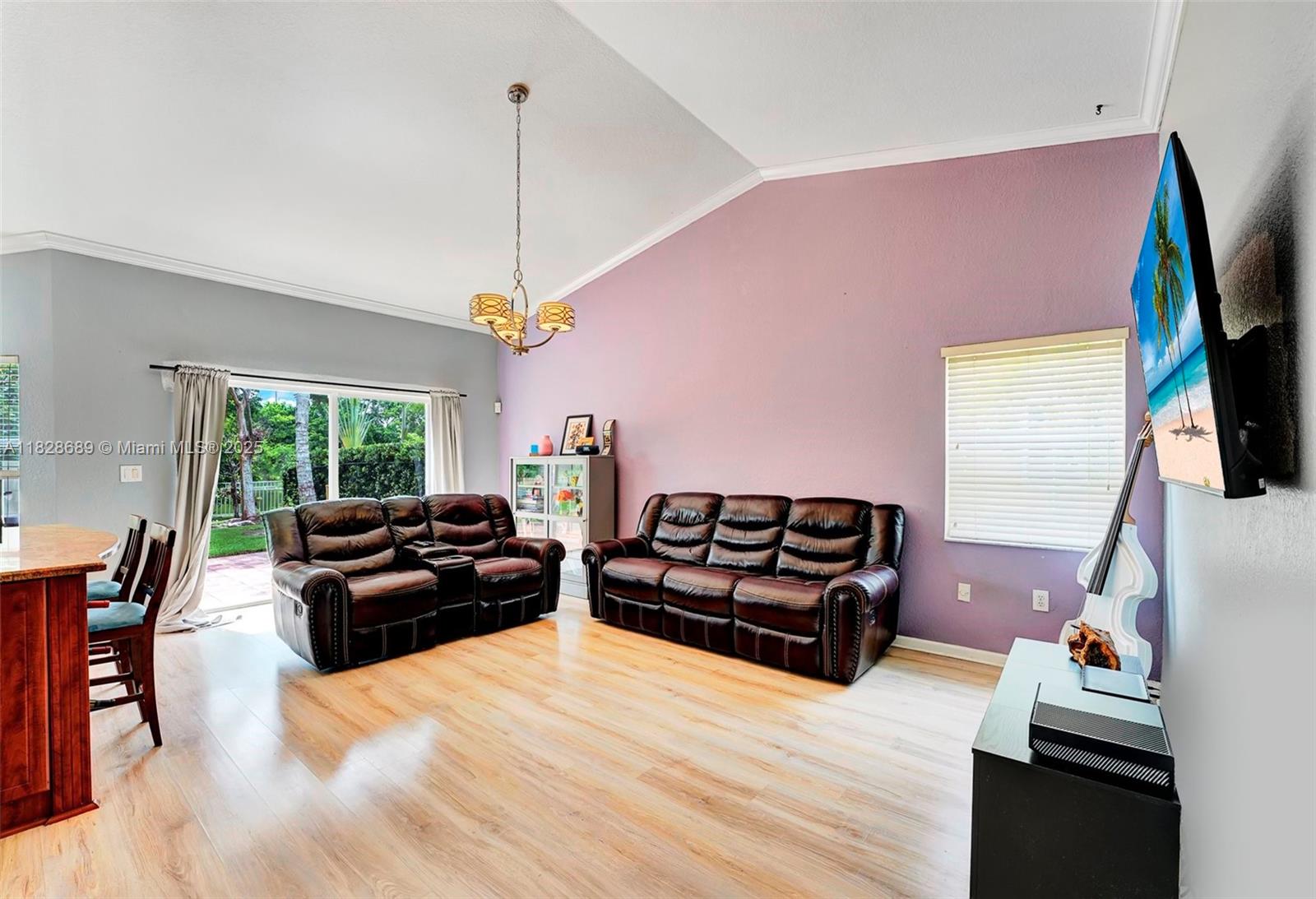 PEMBROKE SPRINGS PLAT - Residential