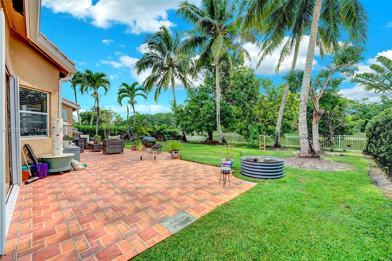 275 SW 198th Ter
