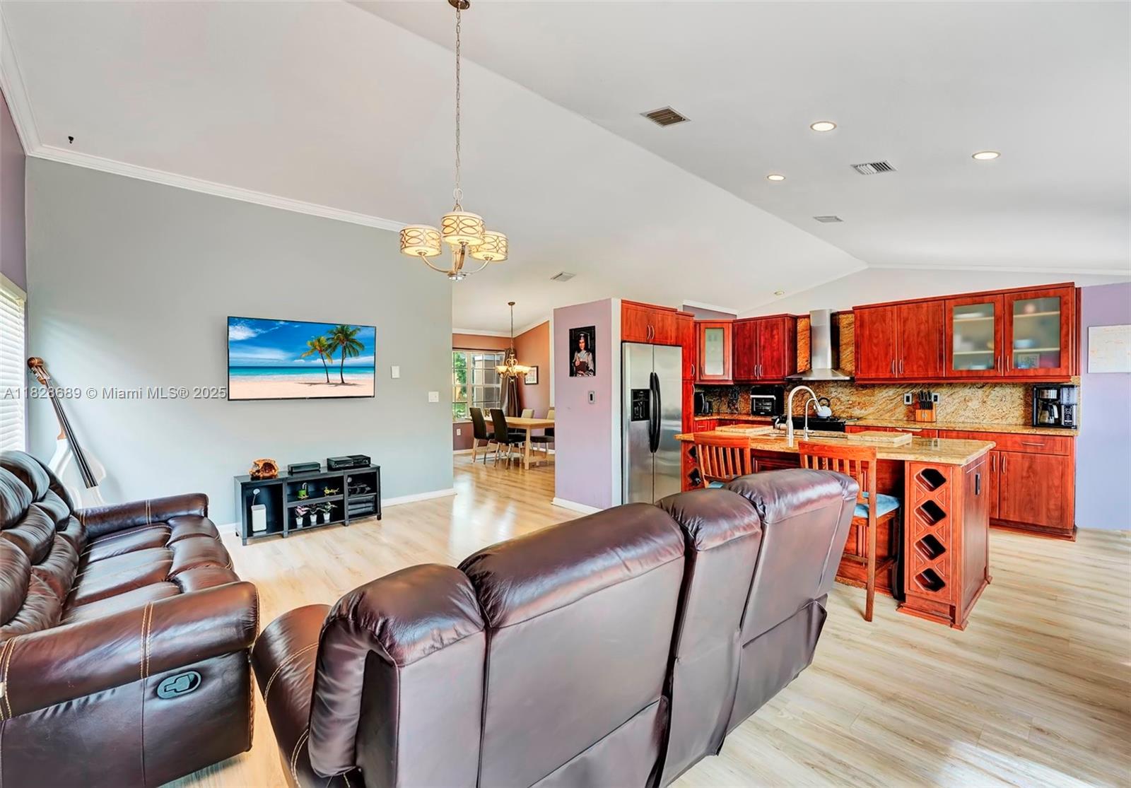 PEMBROKE SPRINGS PLAT - Residential