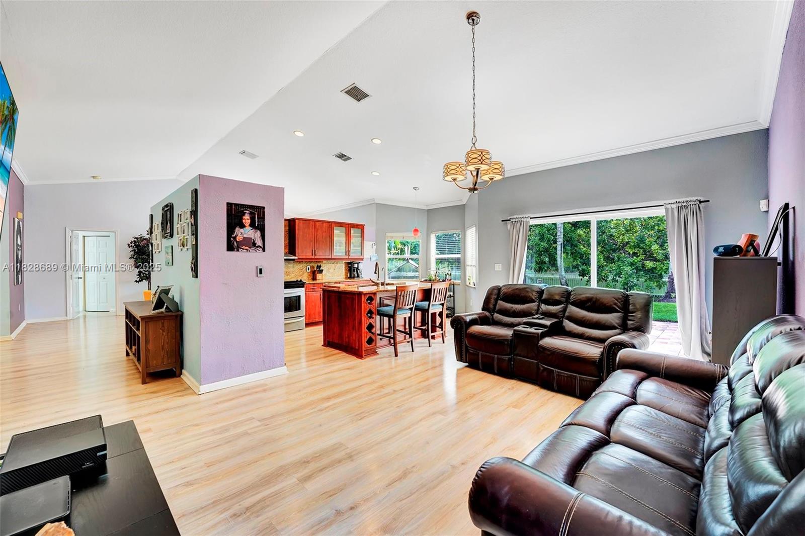 PEMBROKE SPRINGS PLAT - Residential