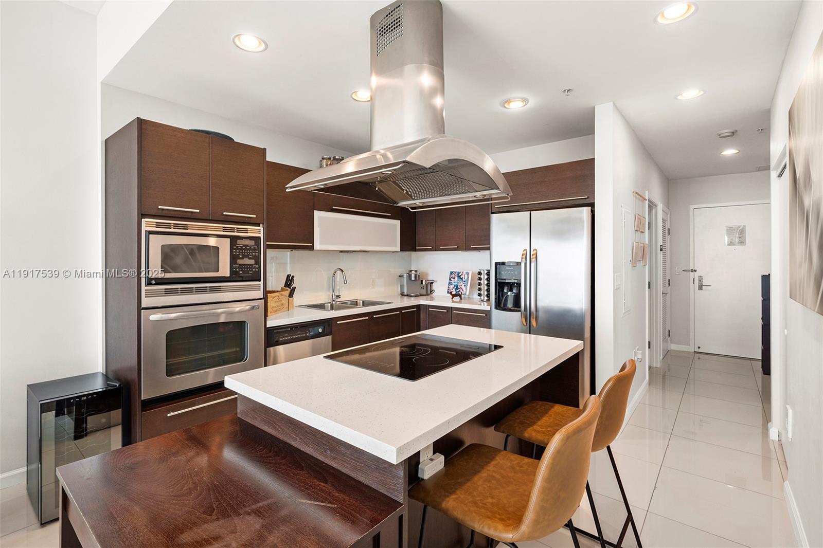 ELOQUENCE ON THE BAY COND - Residential Lease