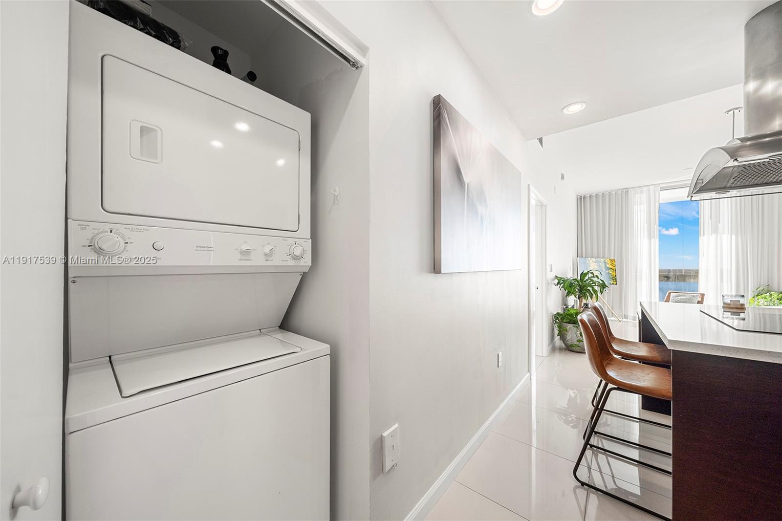 ELOQUENCE ON THE BAY COND - Residential Lease