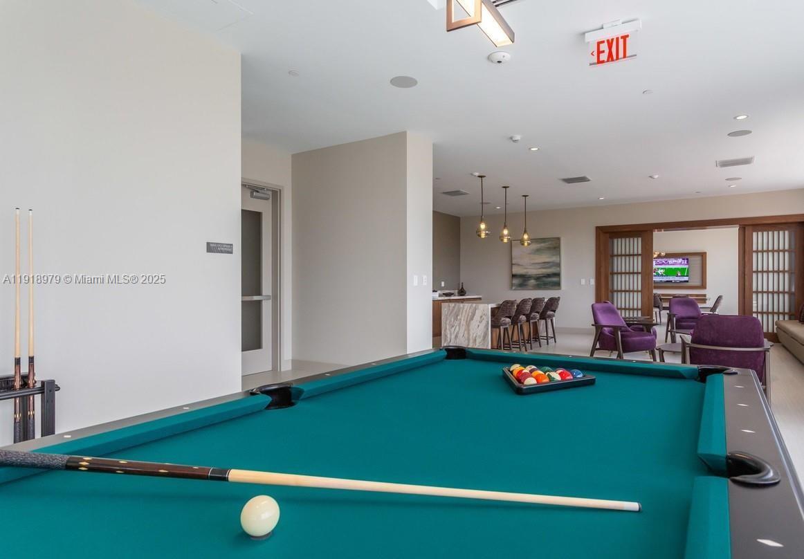 DOWNTOWN DORAL DUTCHER PL - Residential Lease