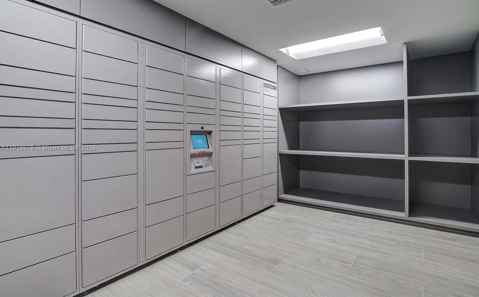 DOWNTOWN DORAL DUTCHER PL - Residential Lease