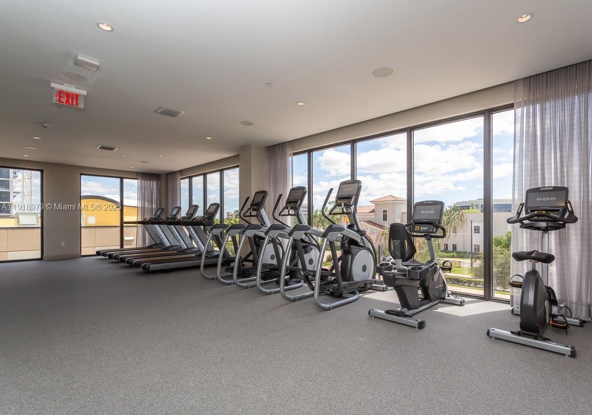 DOWNTOWN DORAL DUTCHER PL - Residential Lease