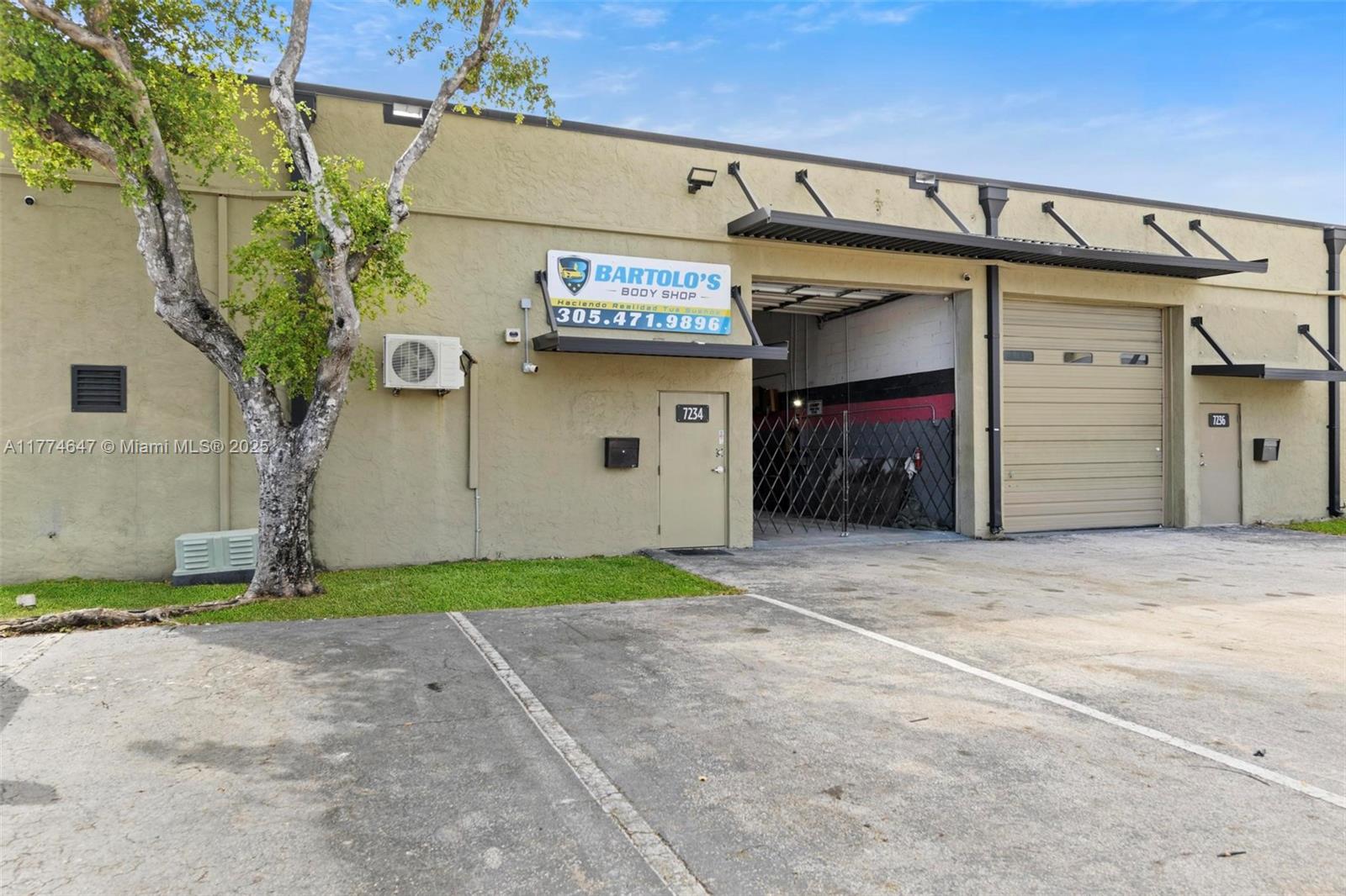 7234 NW 25th St