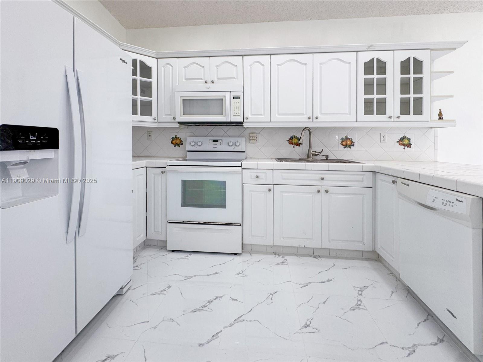 GARDENS OF HOMESTEAD - Residential Lease