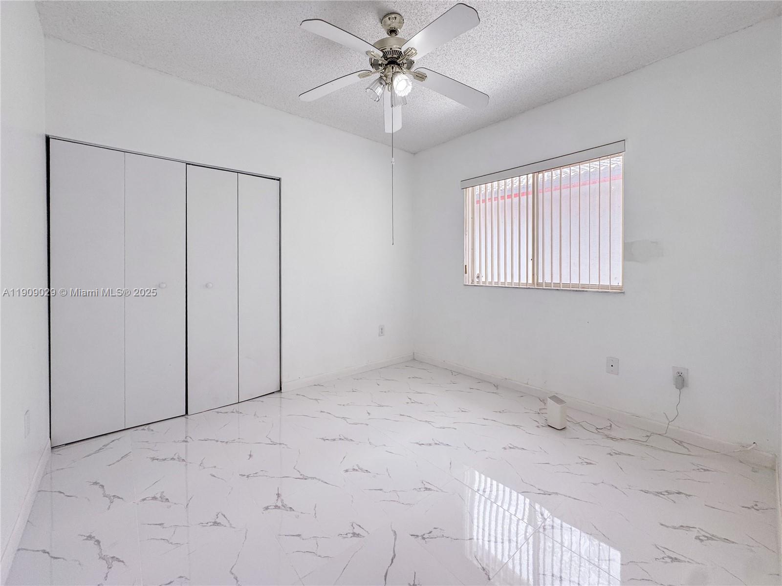 GARDENS OF HOMESTEAD - Residential Lease