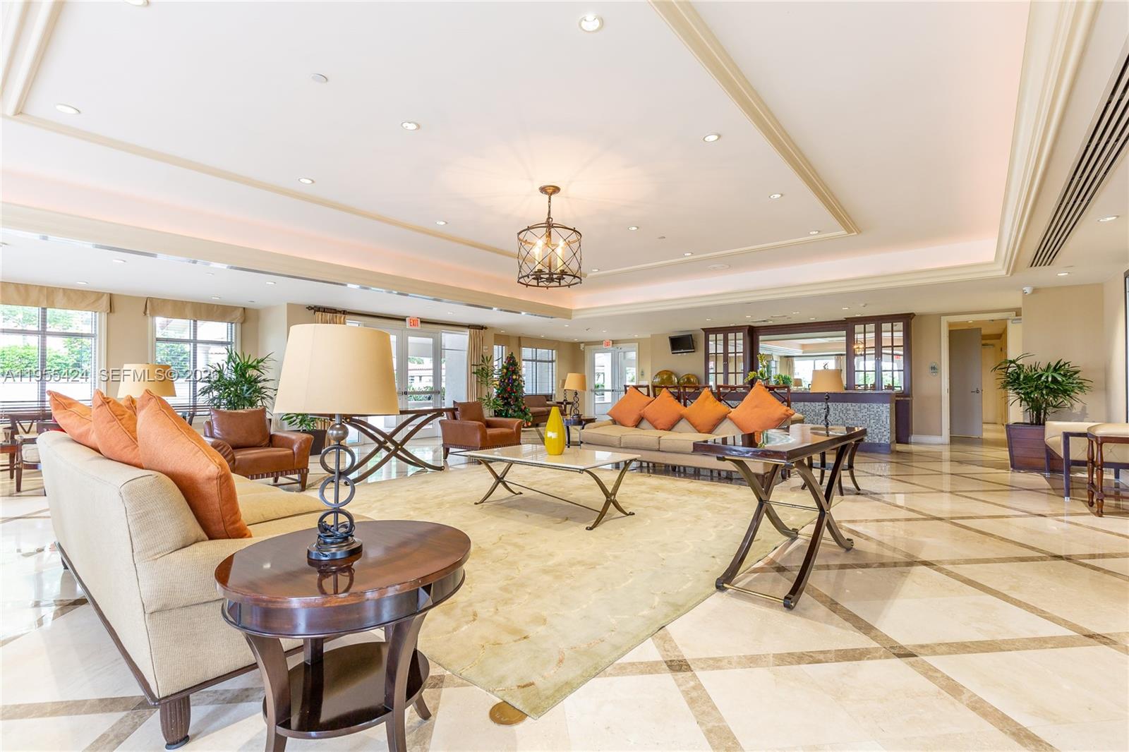 TURNBERRY VLG NO TOWER CO - Residential