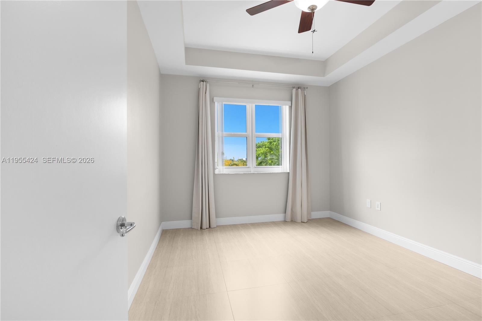 TURNBERRY VLG NO TOWER CO - Residential