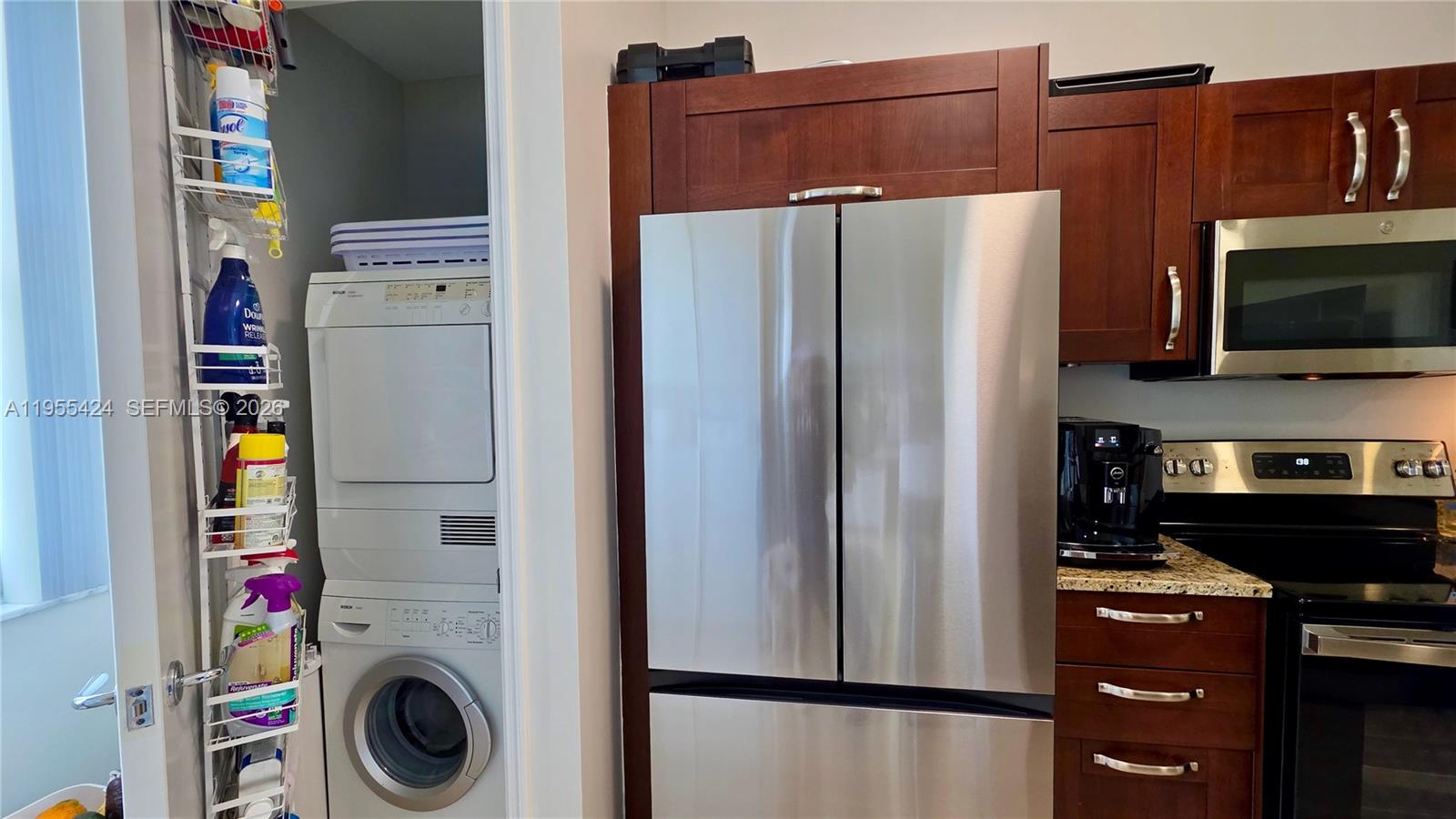 TURNBERRY VLG NO TOWER CO - Residential