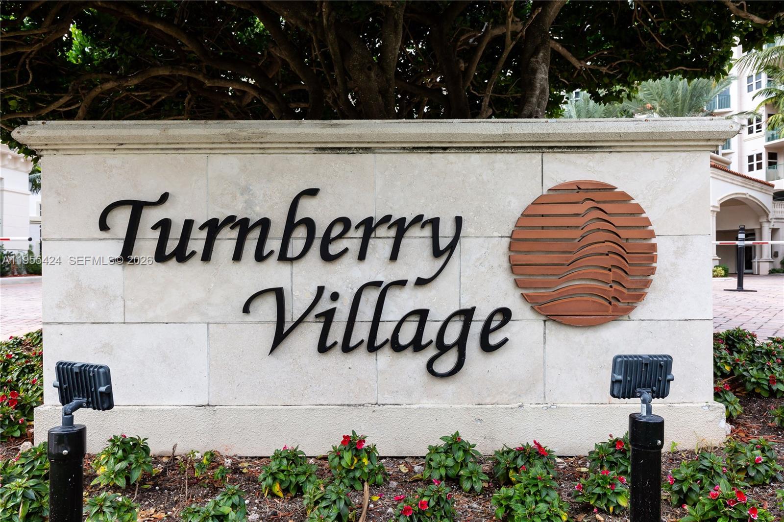 TURNBERRY VLG NO TOWER CO - Residential