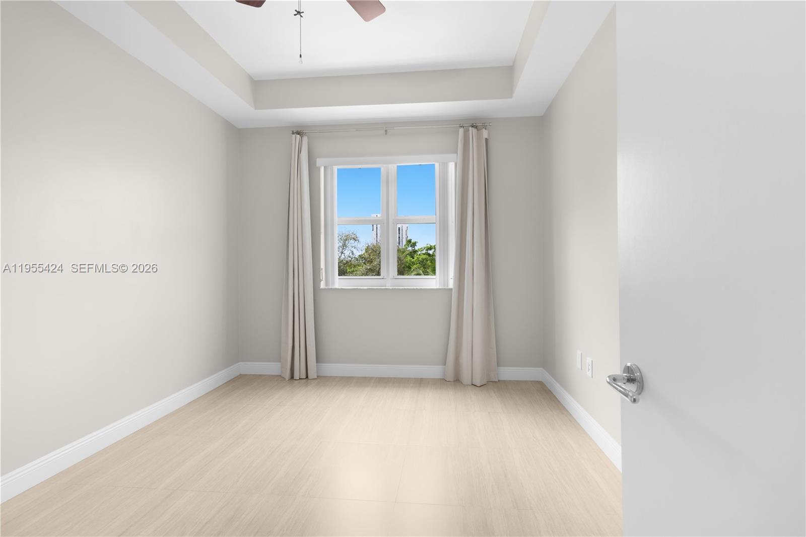 TURNBERRY VLG NO TOWER CO - Residential