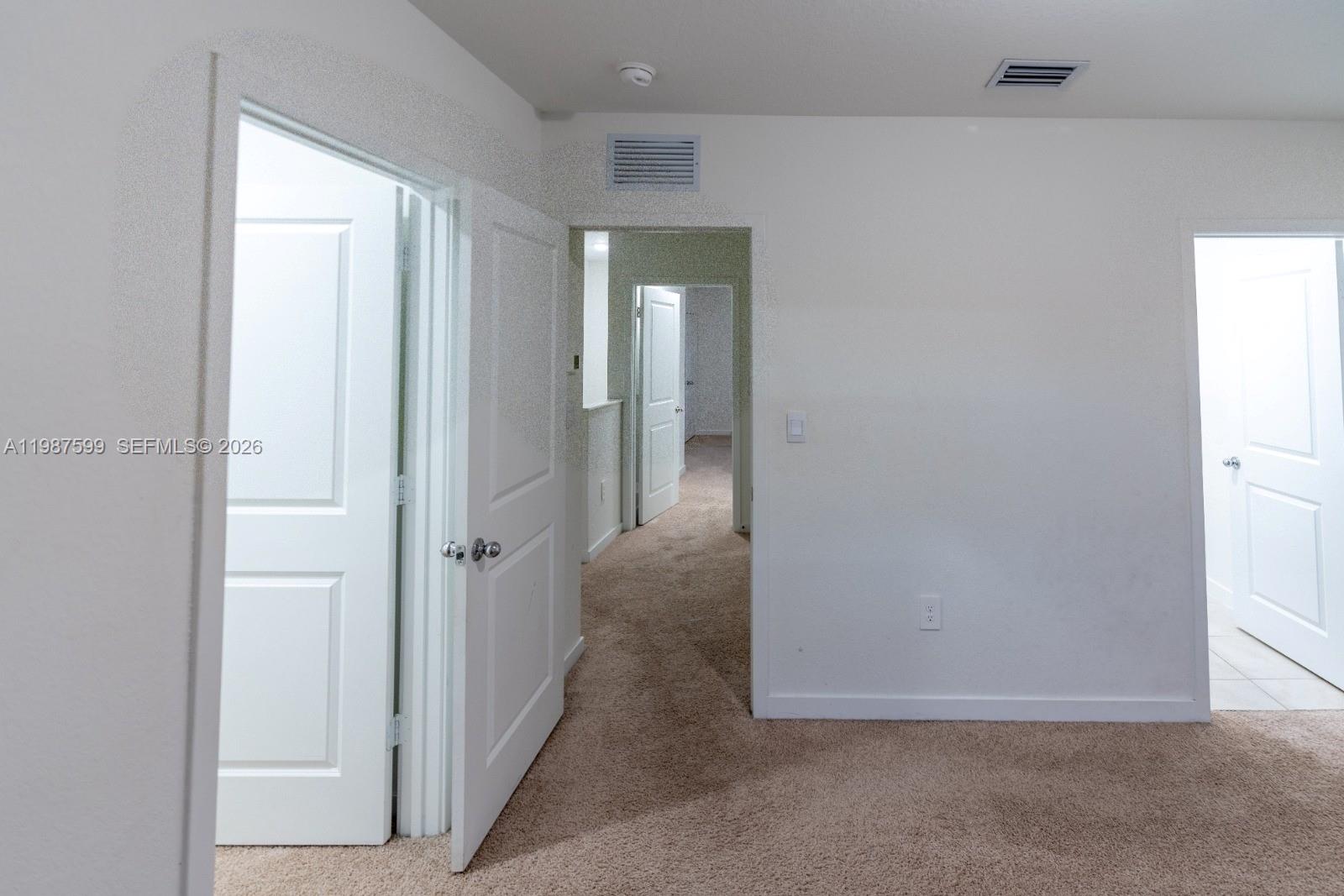 MIAMI LAND AND DEVELOPMEN - Residential Lease