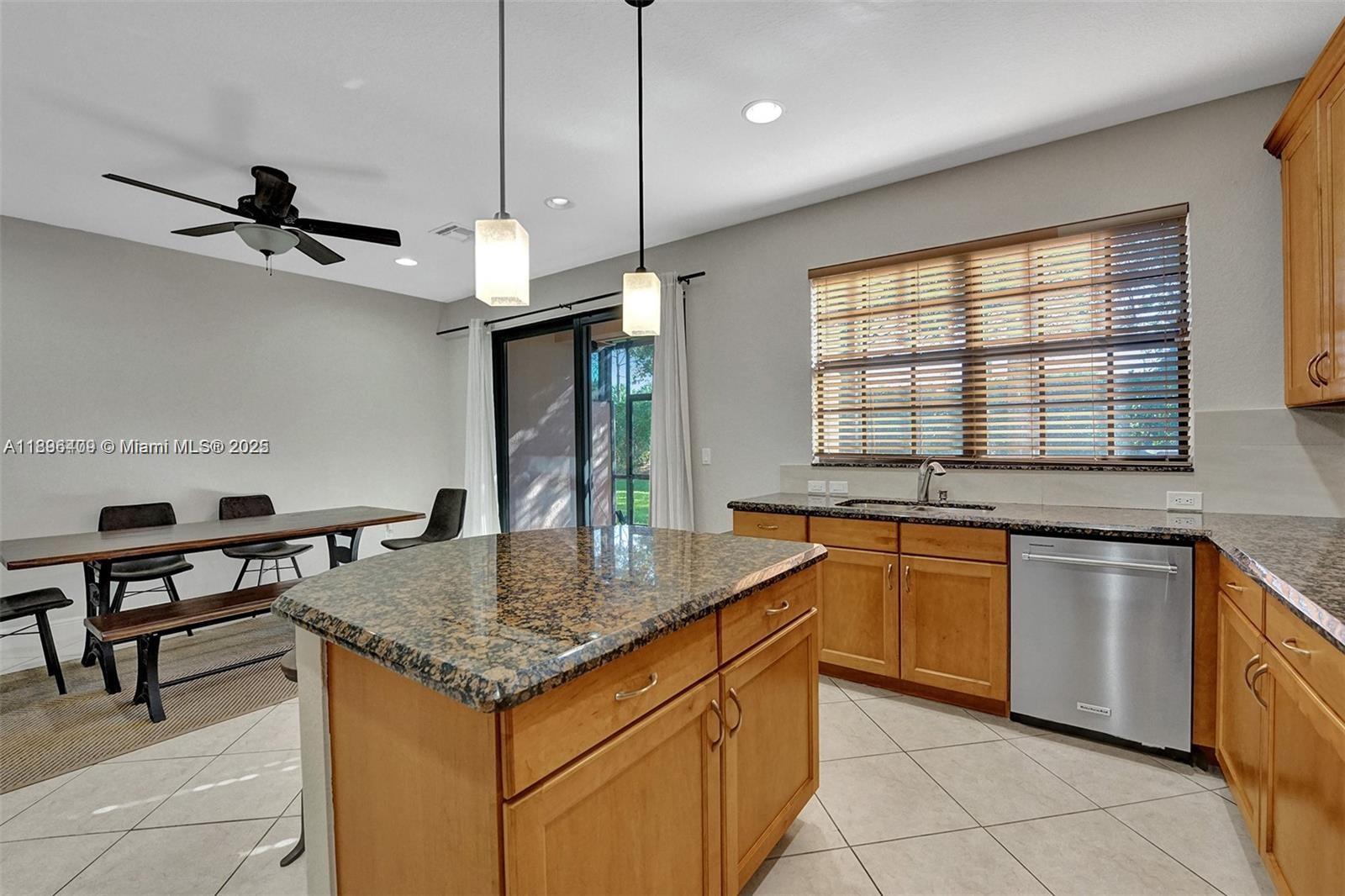 PARKLAND VILLAGE REPLAT O - Residential