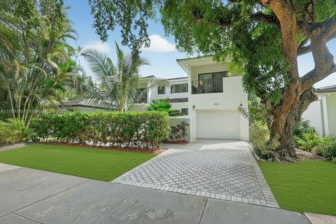 Photo of 6345 Maynada St, Coral Gables, FL 33146 (MLS # A11889185) Photo of 6345 Maynada St, Coral Gables, FL 33146 (MLS # A11889185)