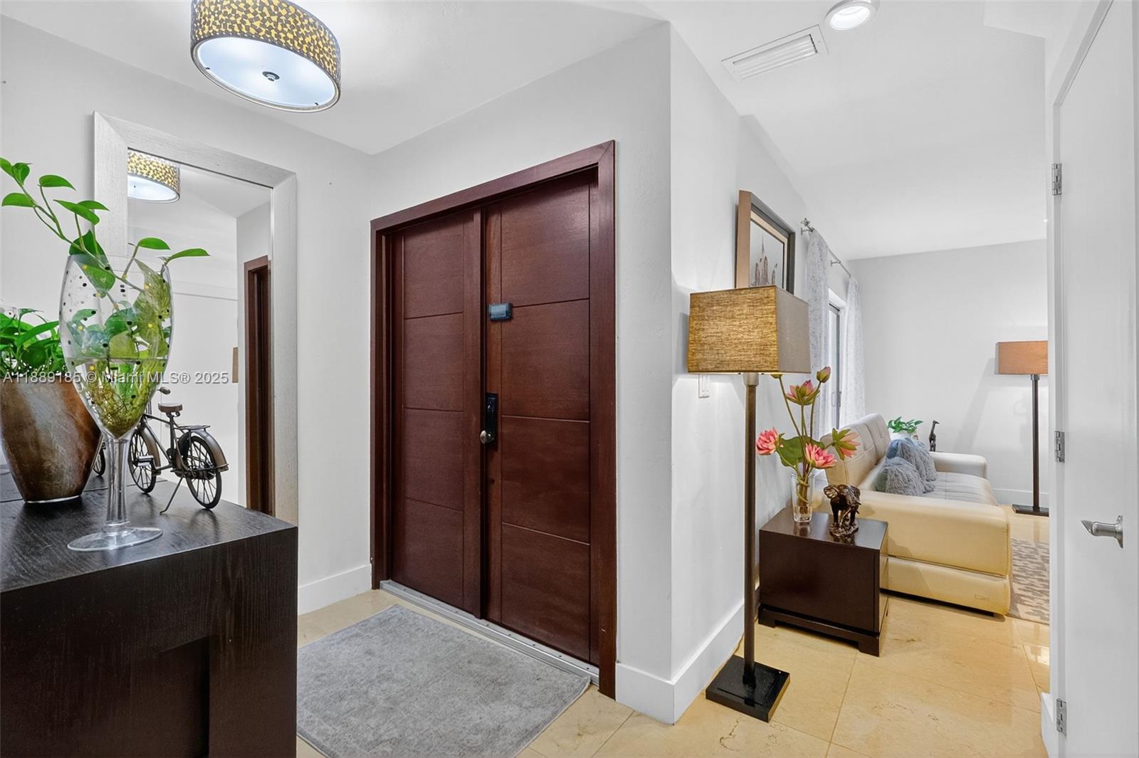 CORAL GABLES RIVIERA - Residential