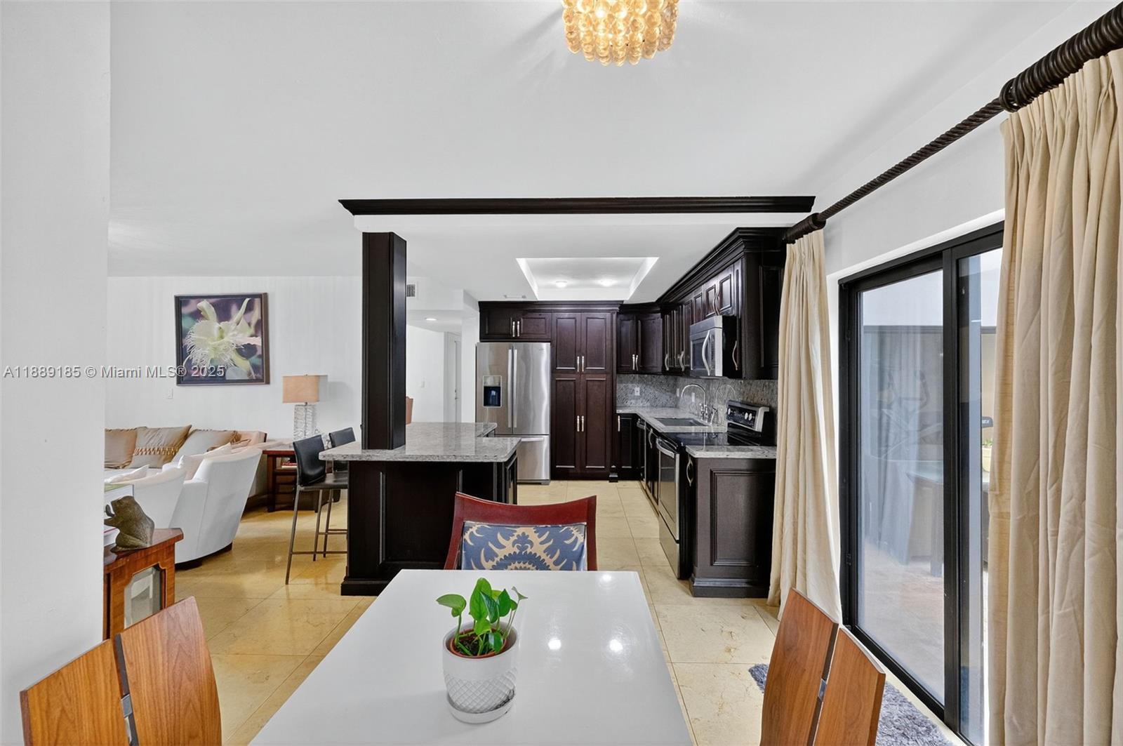 CORAL GABLES RIVIERA - Residential