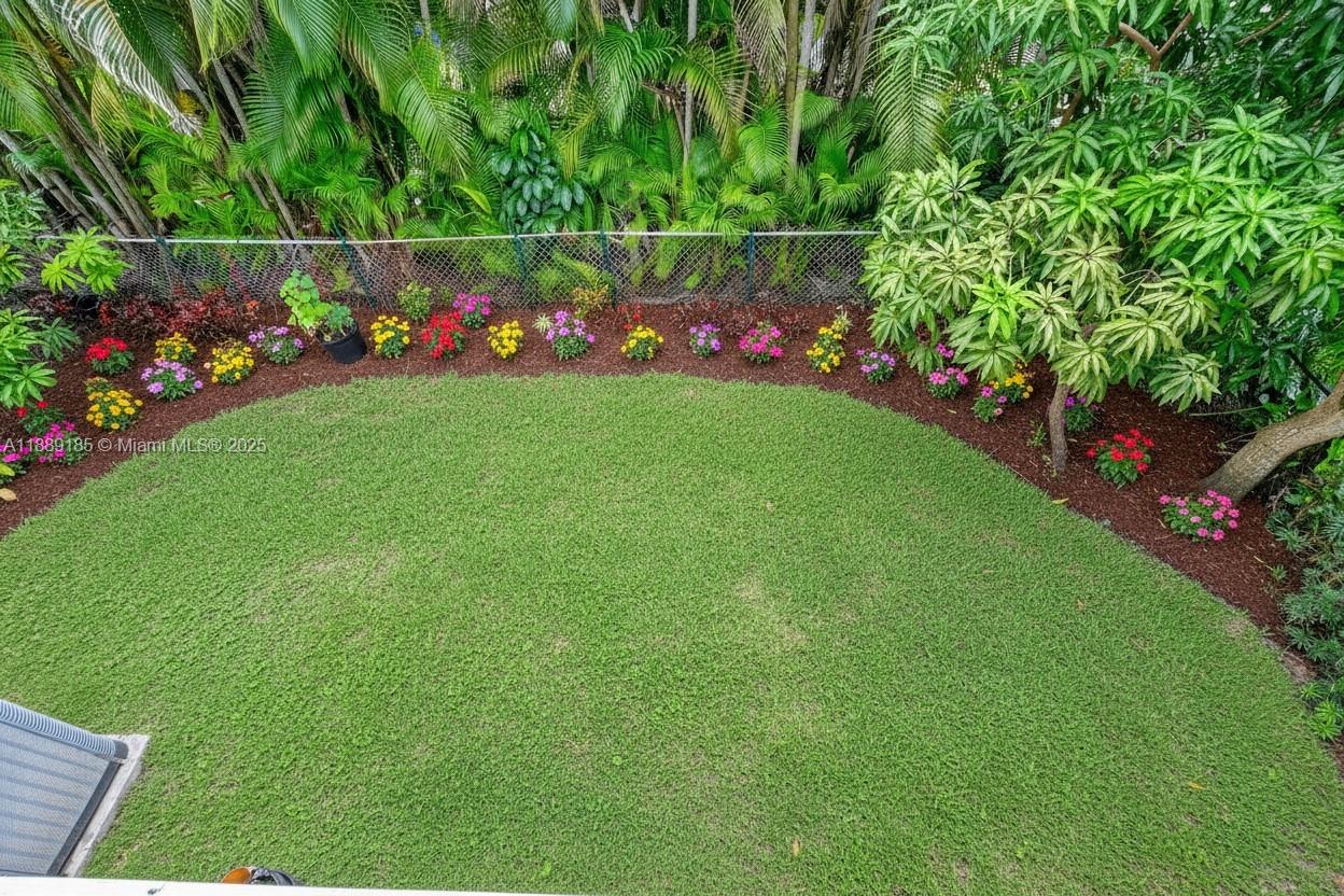 CORAL GABLES RIVIERA - Residential