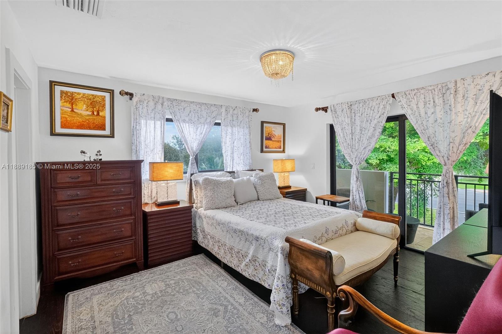 CORAL GABLES RIVIERA - Residential