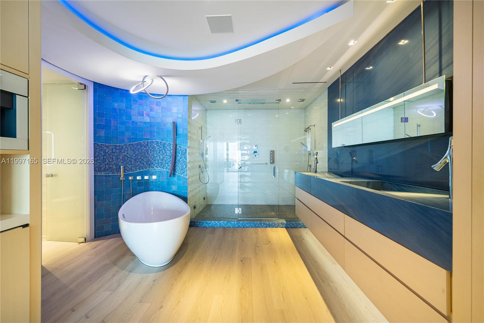 THE RESIDENCES AT THE BAT - Residential Lease