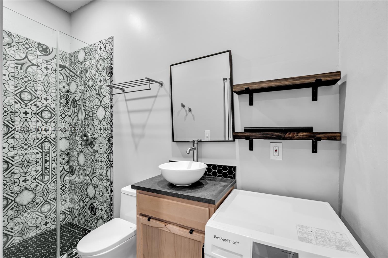 MILON VENTURE - Residential