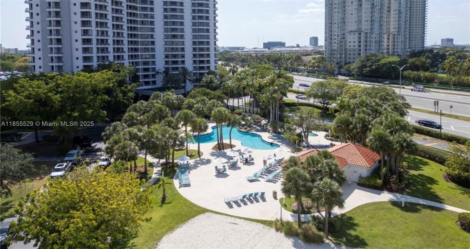 PARC CENTRAL AVENTURA EAS - Residential