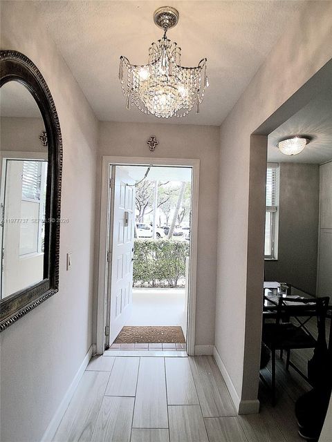 10368 NW 24th Pl 104 Sunrise FL 33322