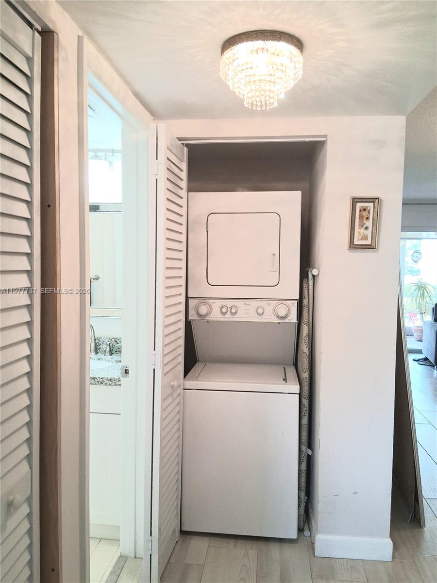 SUNRISE LAKES 206 CONDO - Residential