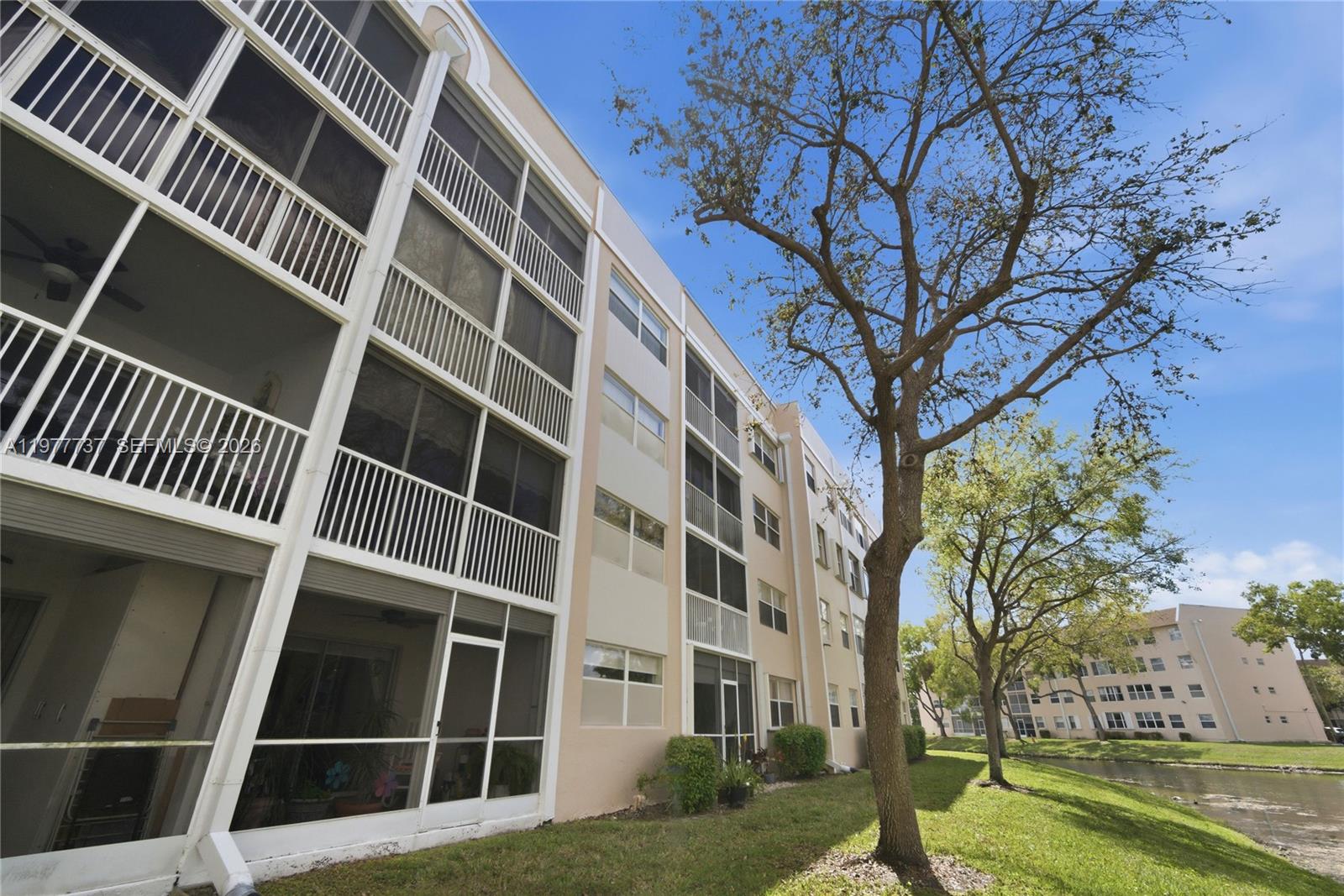 SUNRISE LAKES 206 CONDO - Residential