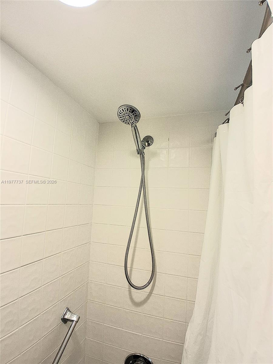 SUNRISE LAKES 206 CONDO - Residential