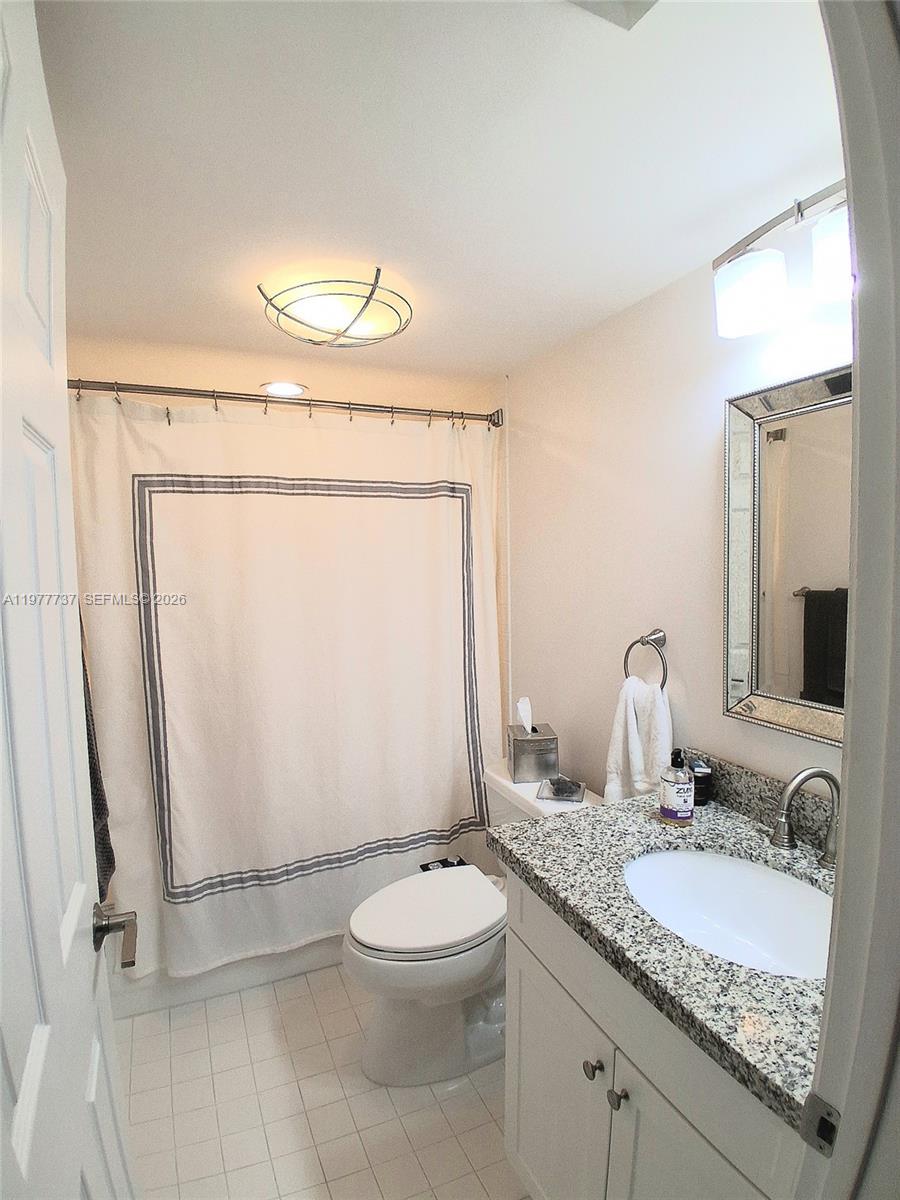 SUNRISE LAKES 206 CONDO - Residential