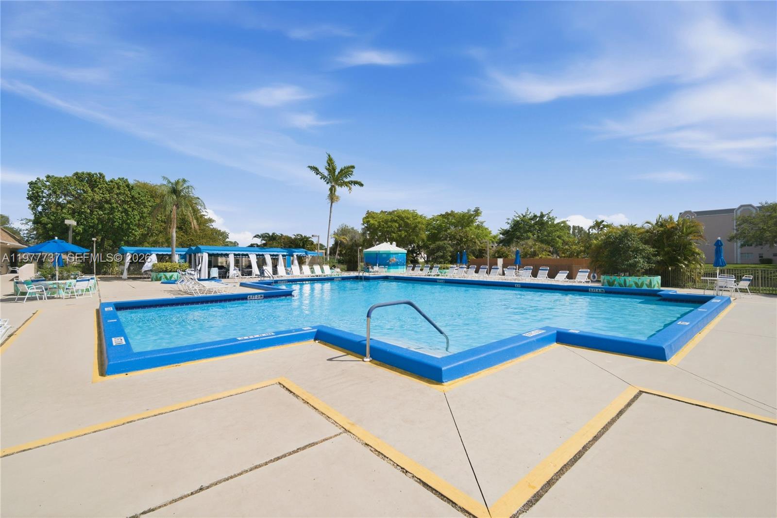 SUNRISE LAKES 206 CONDO - Residential