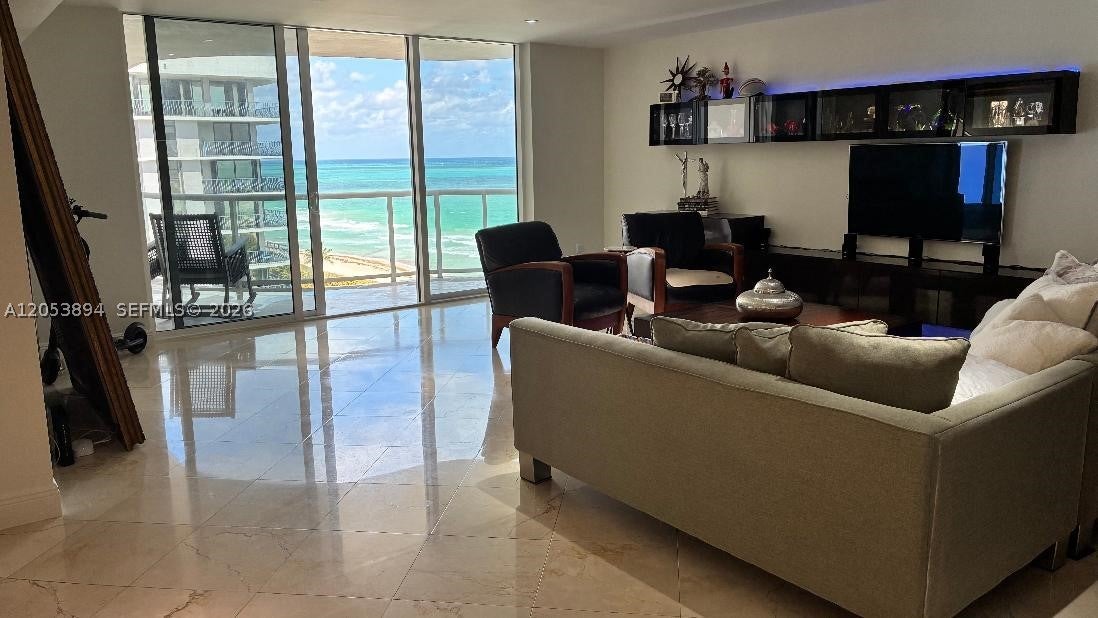 8855 Collins Ave 11B