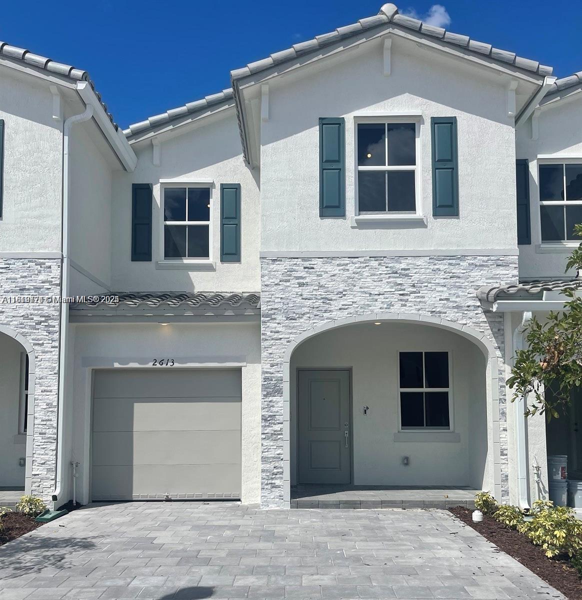 2613 Se 11th Ct 2613, Homestead, Miami-Dade County, Florida - 3 Bedrooms  
3 Bathrooms - 