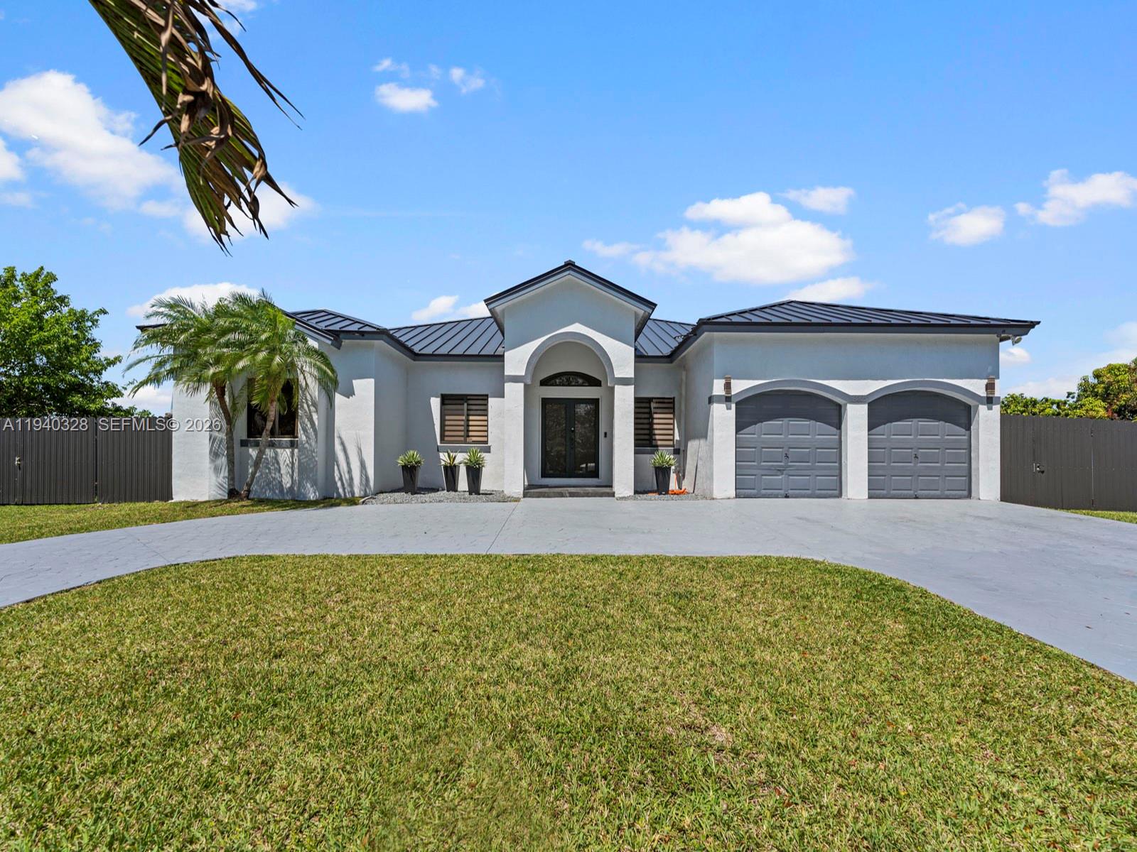 ESTATE MANSIONS - Residential