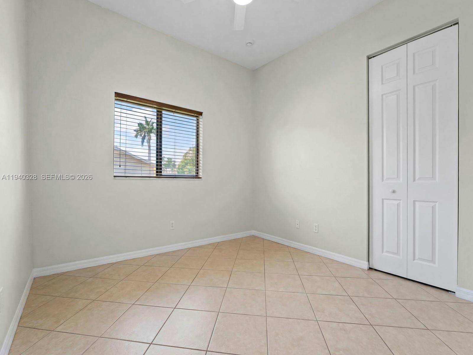 ESTATE MANSIONS - Residential