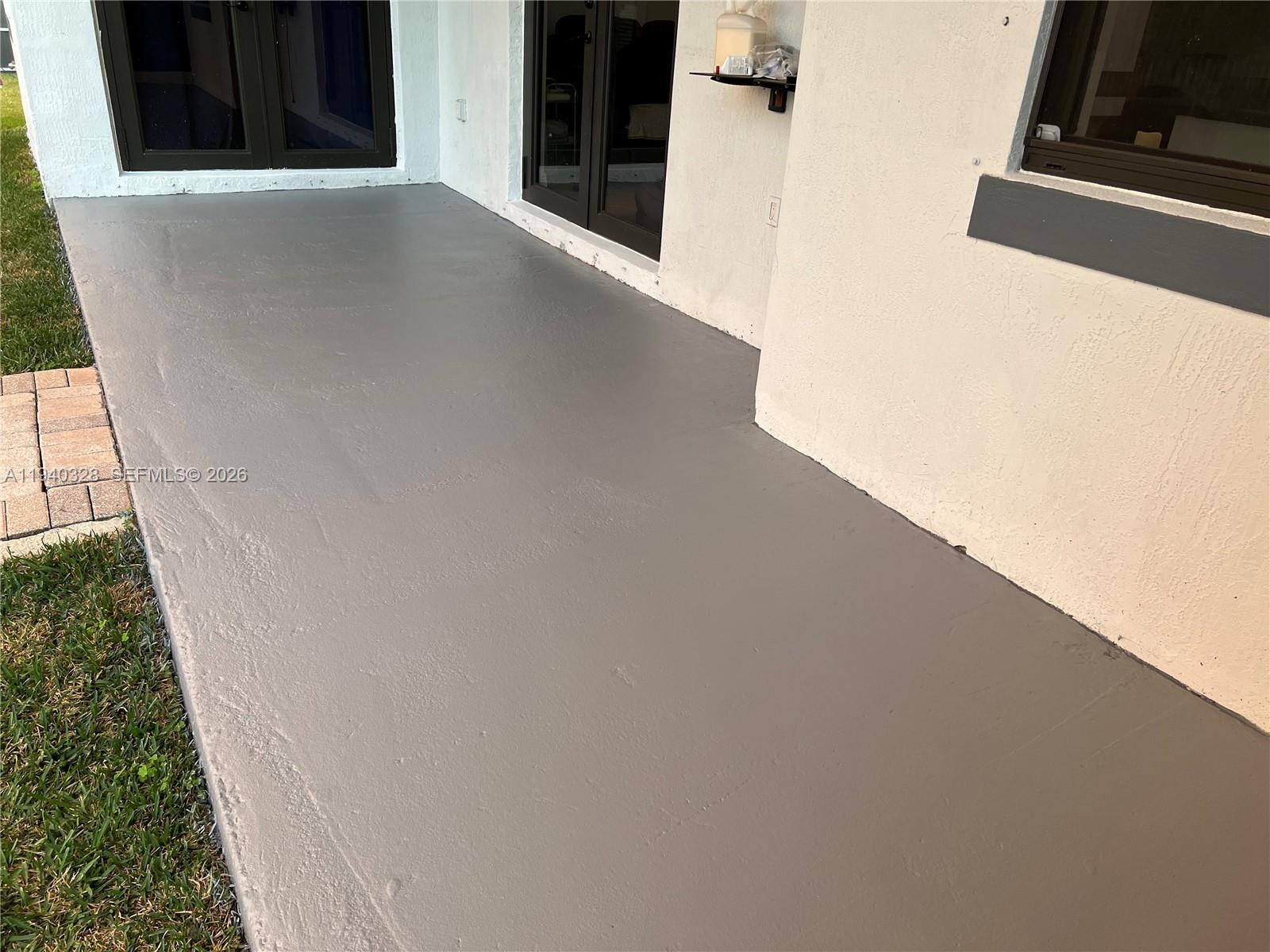 ESTATE MANSIONS - Residential