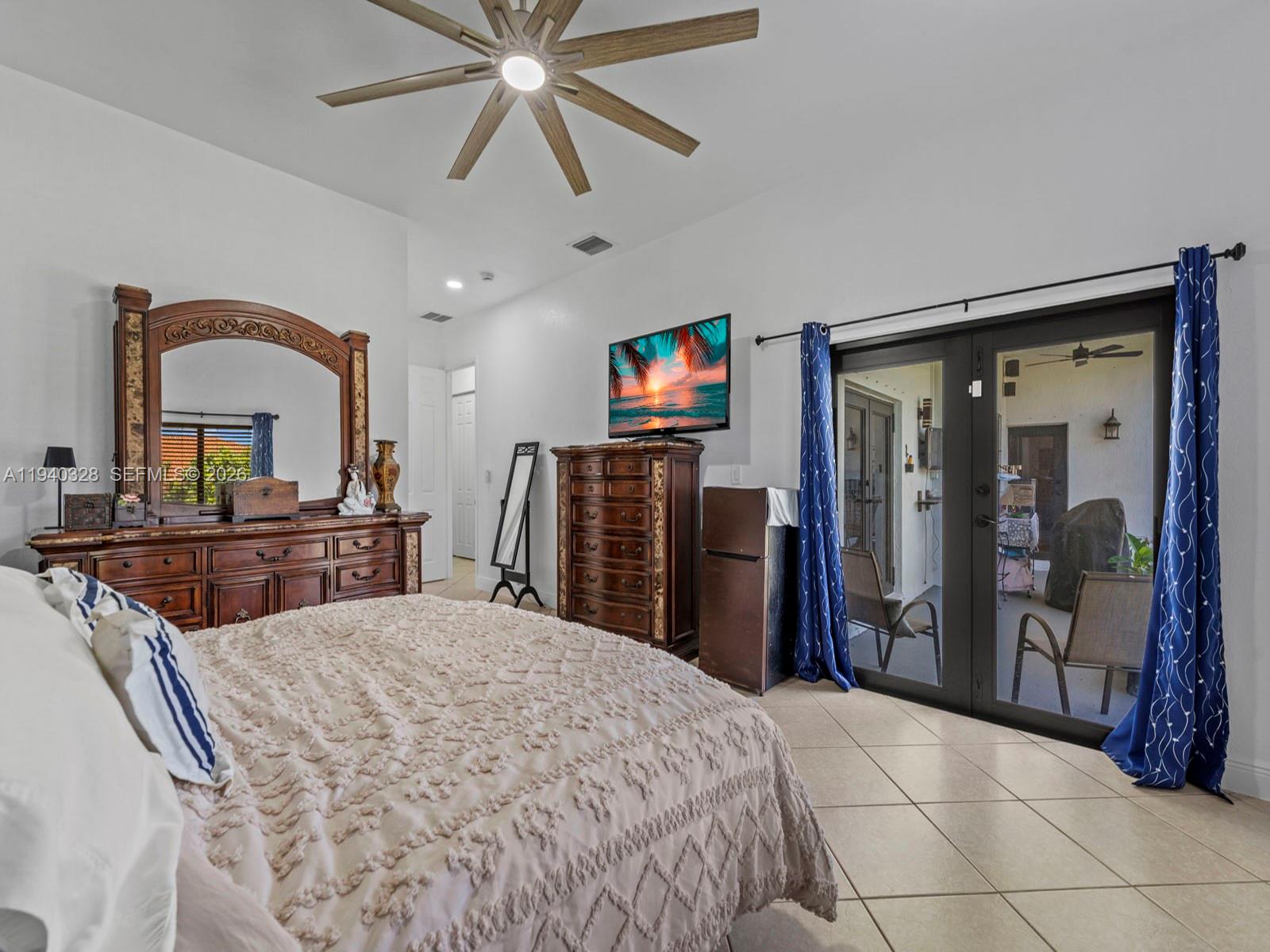 ESTATE MANSIONS - Residential