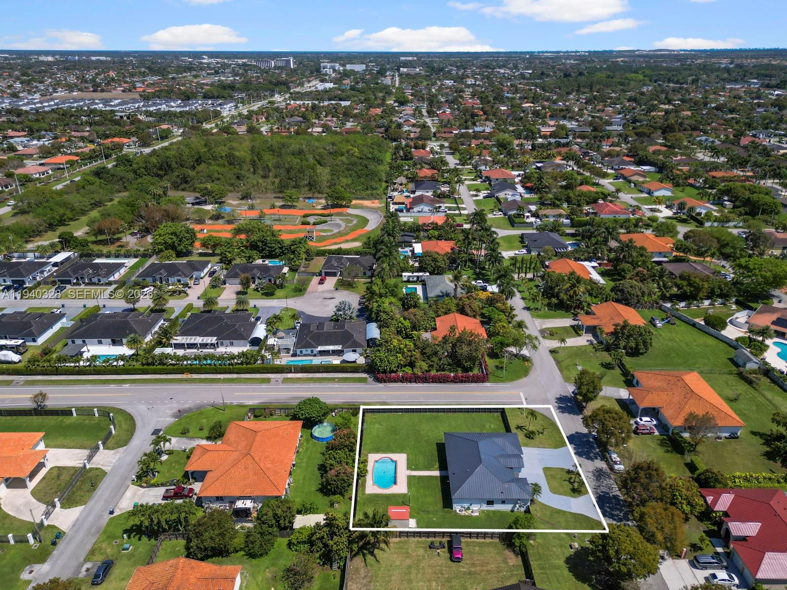 ESTATE MANSIONS - Residential