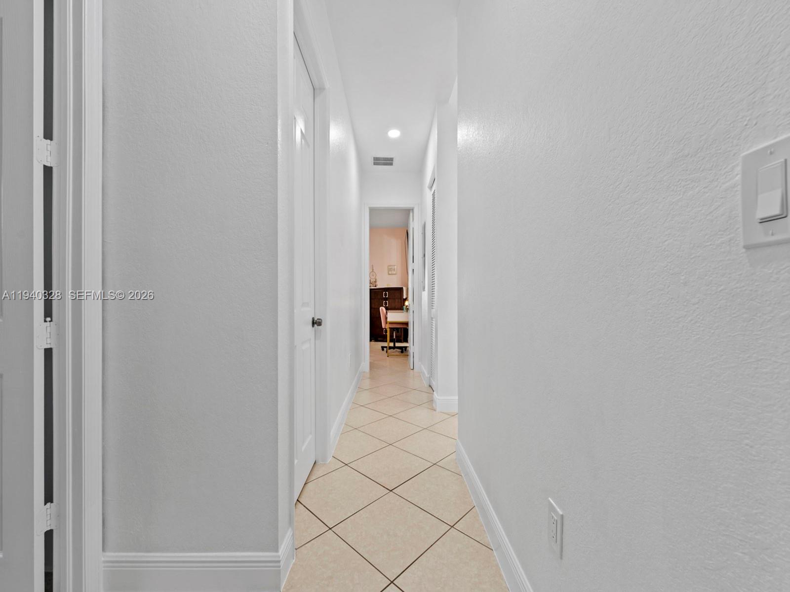 ESTATE MANSIONS - Residential