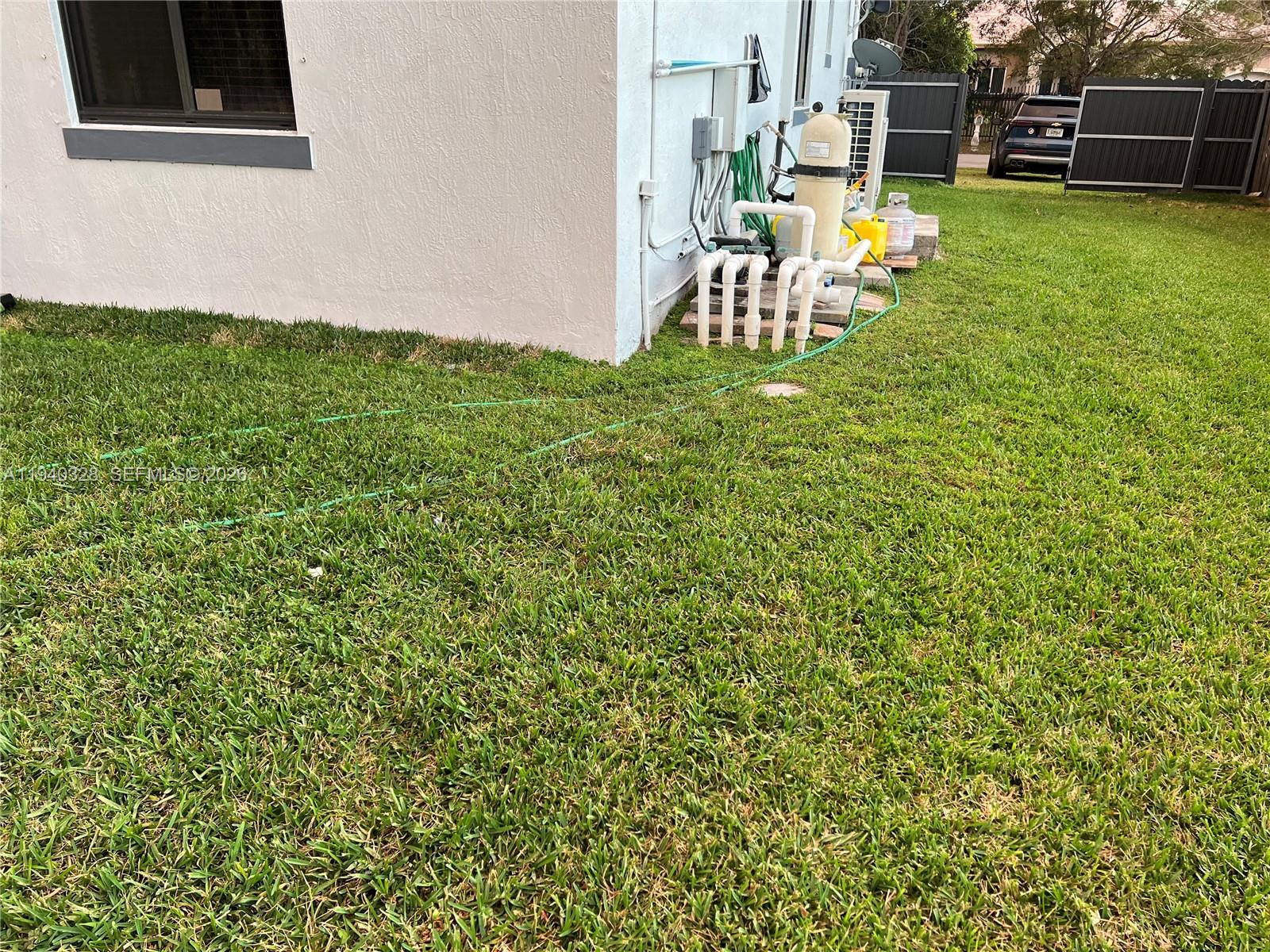 ESTATE MANSIONS - Residential