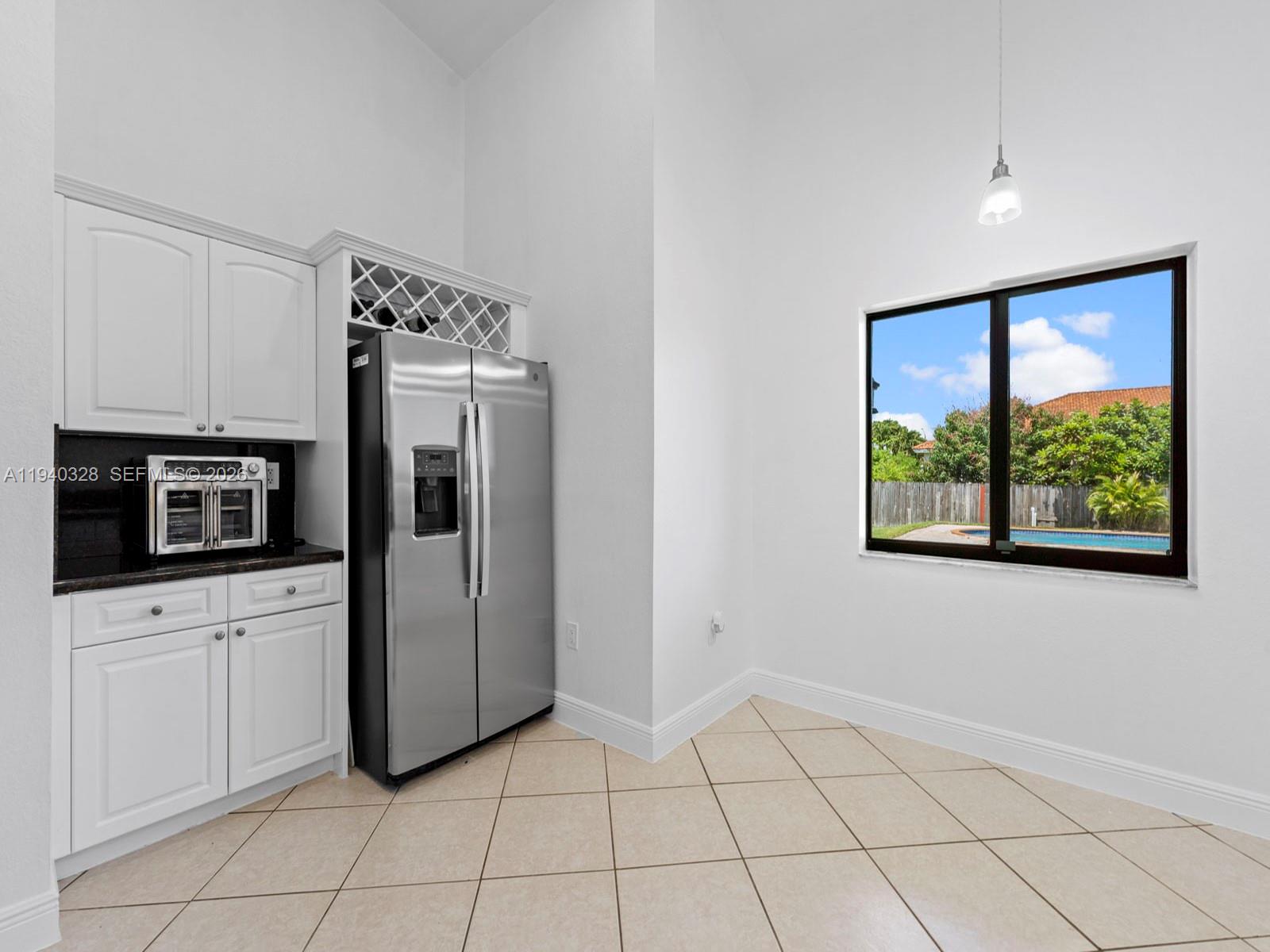 ESTATE MANSIONS - Residential