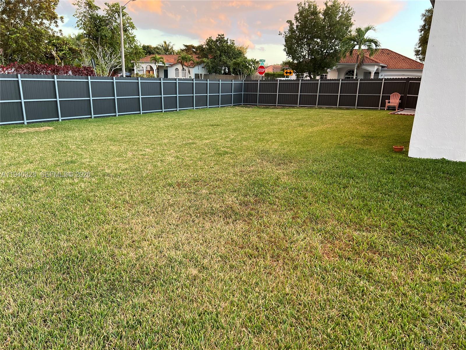 ESTATE MANSIONS - Residential