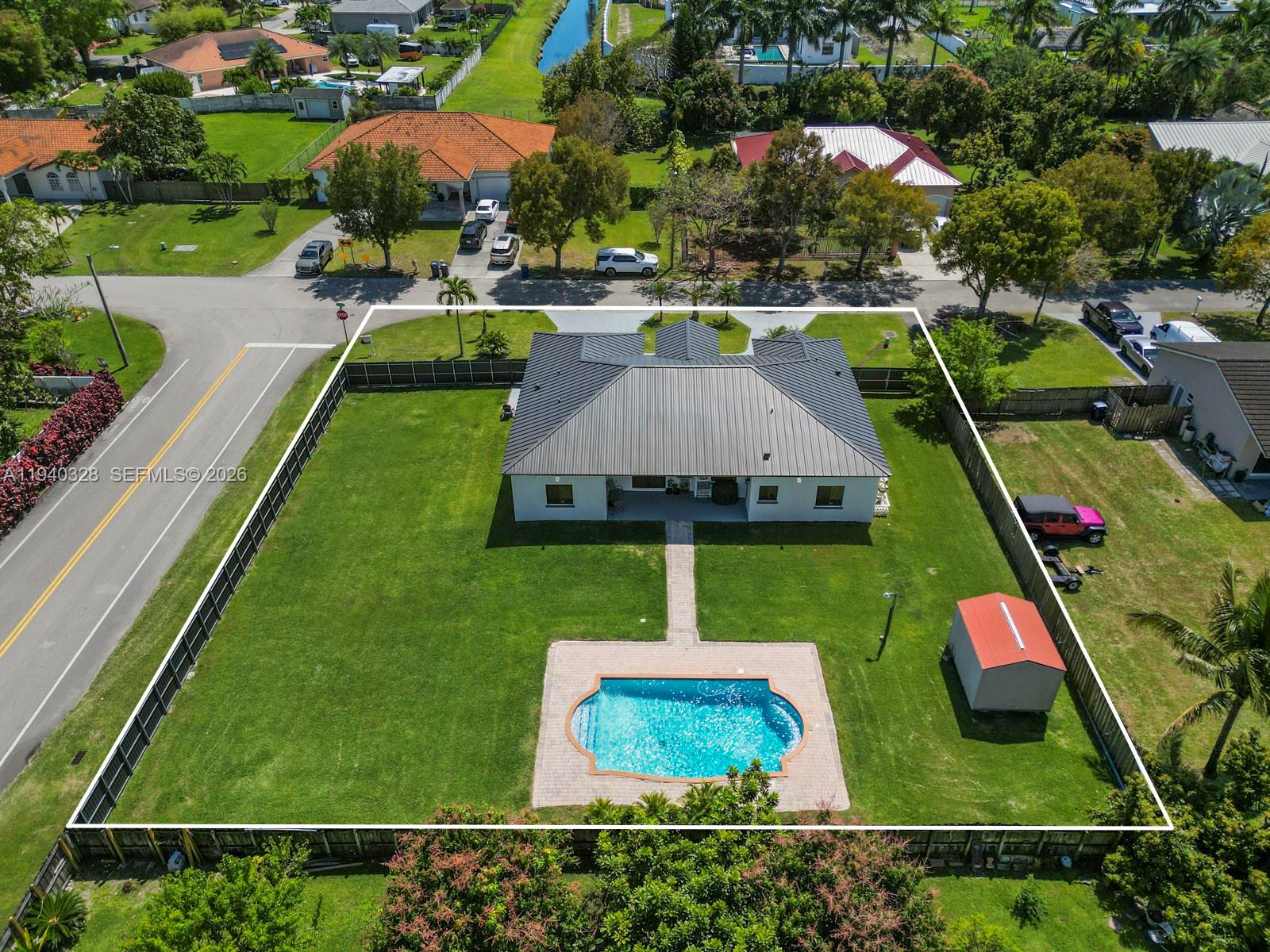 ESTATE MANSIONS - Residential