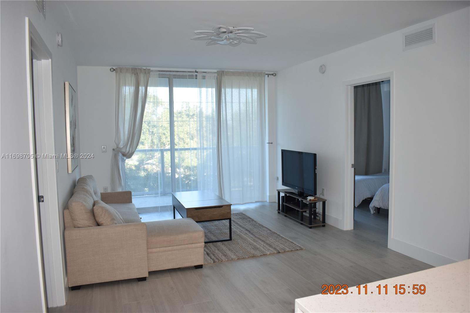 13800 Highland Dr 409, North Miami Beach, Miami-Dade County, Florida - 2 Bedrooms  
2 Bathrooms - 