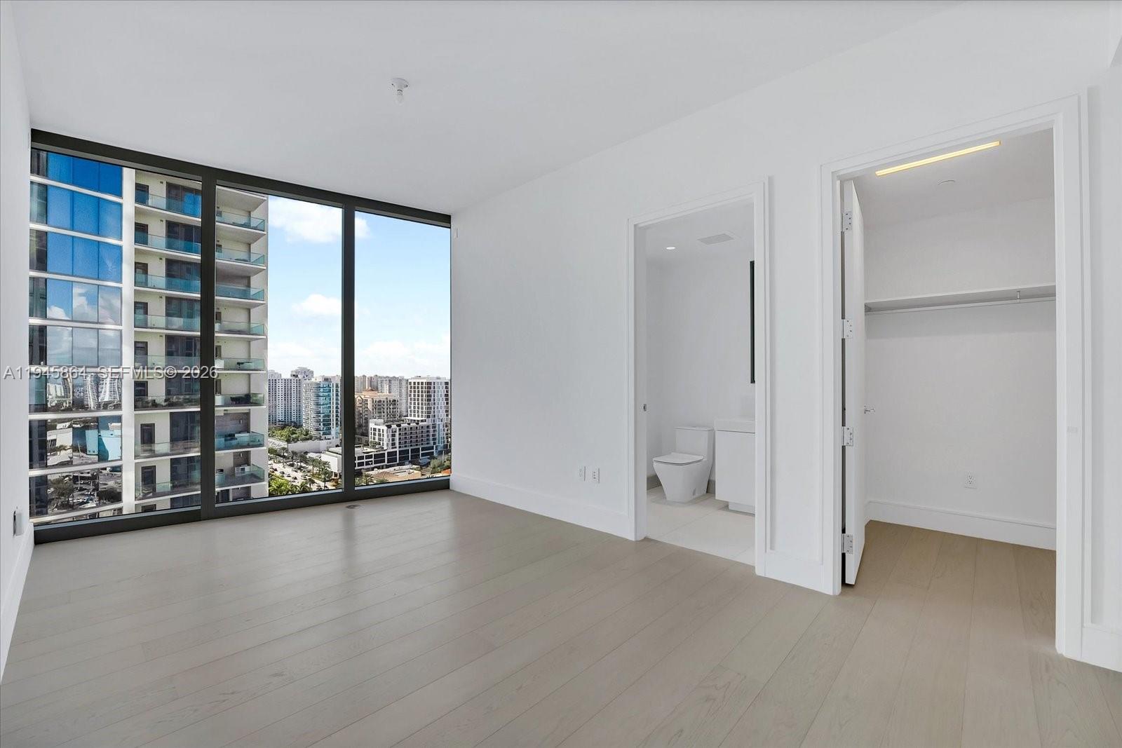 NORTH BISCAYNE BEACH AMEN - Residential