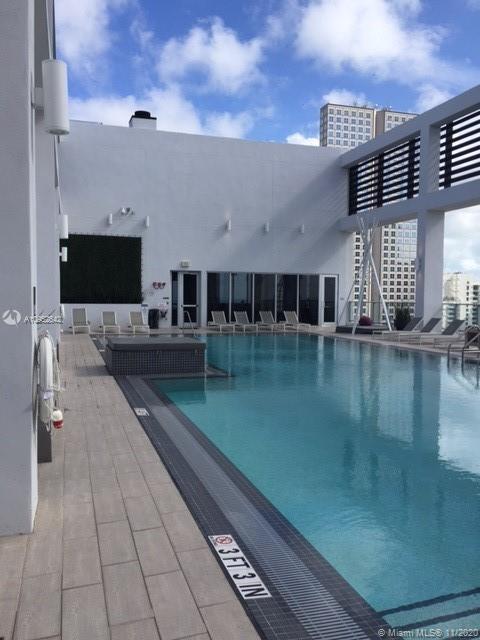 CENTRO CONDO - Residential Lease