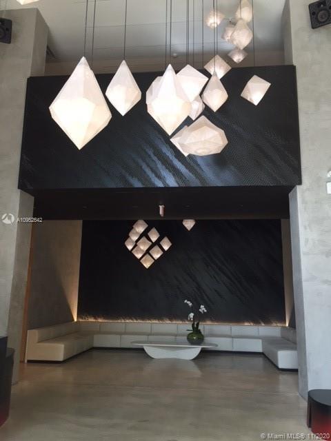 CENTRO CONDO - Residential Lease